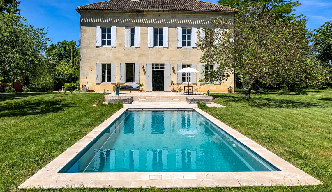 Leisurepools Cube Högvattenlinje 4×9-12m, 1,5 m djup