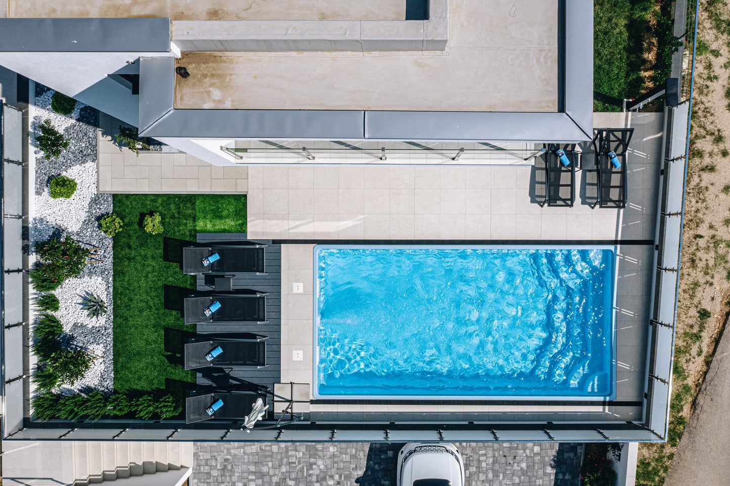 Glasfiberpool Aruba 700 7,20m x 3,70m x 1,50m