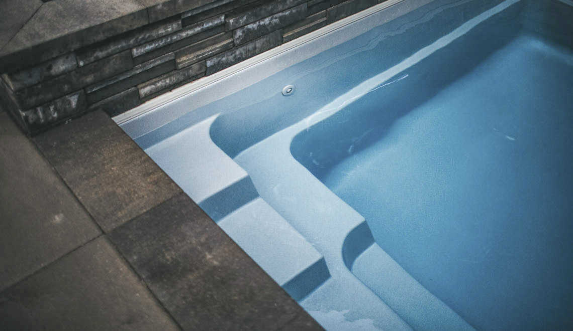 Leisurepools Reflection 3,8×7-10m, 1,28-1,84m djup