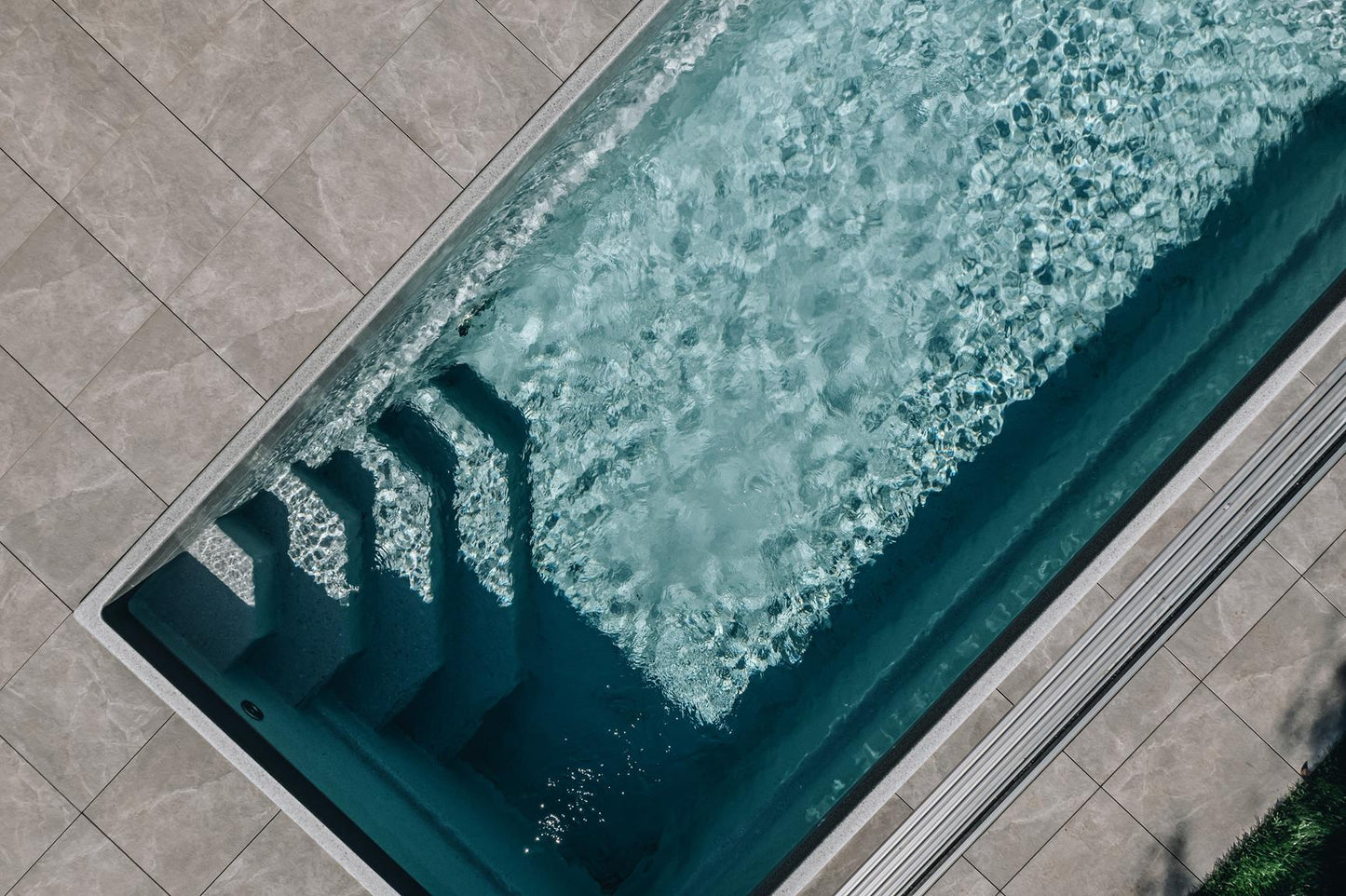 Glasfiberpool Saba 600 6,00m x 3,00m x 1,45m